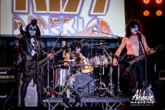 KISSmas